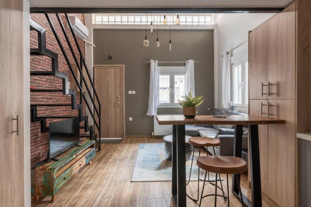 Industrial Loft Near Seaside W 200Mbps Leilighet Thessaloníki Eksteriør bilde